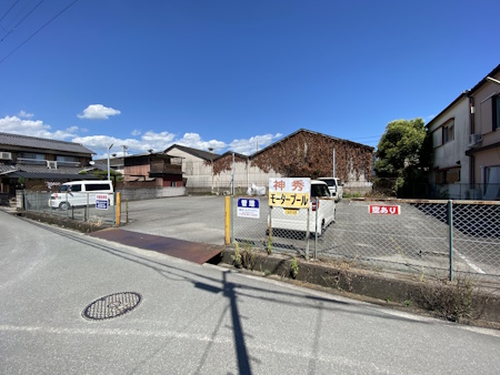 神秀モータープール