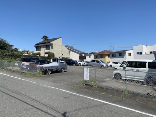 魚住町清水駐車場